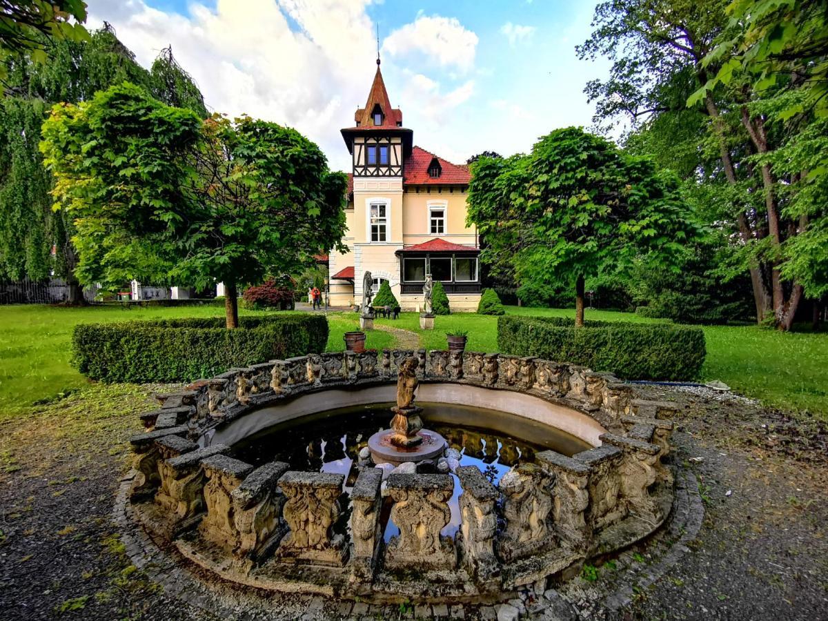 Gloegglhof Bed & Breakfast Trofaiach Exterior foto