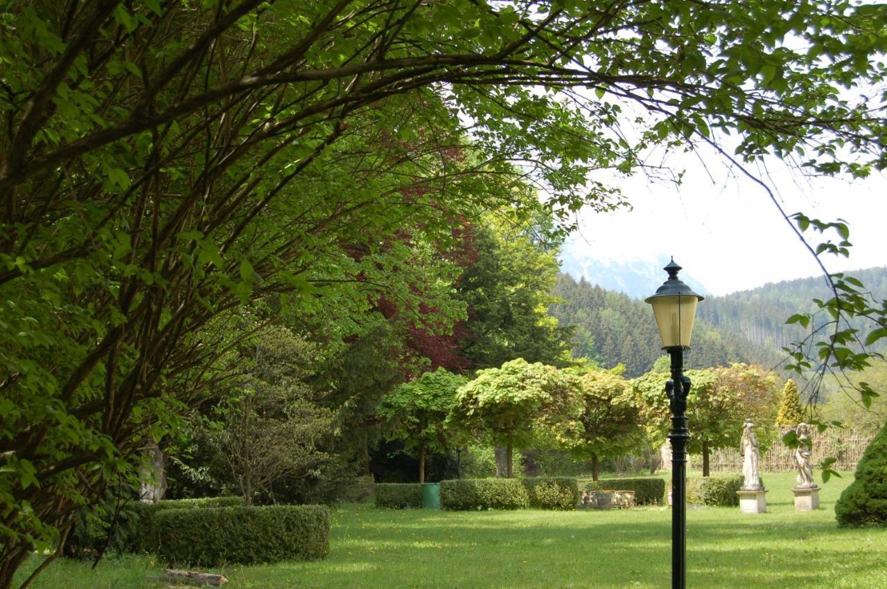 Gloegglhof Bed & Breakfast Trofaiach Exterior foto
